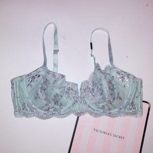 Victoria Secret Bra